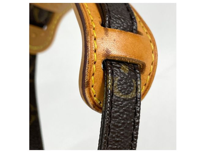 Louis Vuitton Pochette Marly Bandoulière Shoulder Bag - vista 6