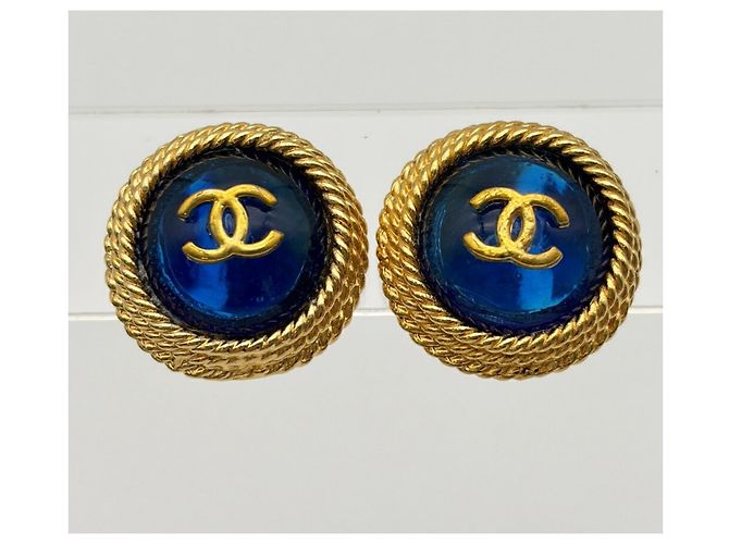 Orecchini a clip Chanel Coco Mark Blue and Gold - vista 3