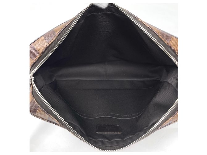 Borsa a tracolla Louis Vuitton Jake Messenger PM - vista 8