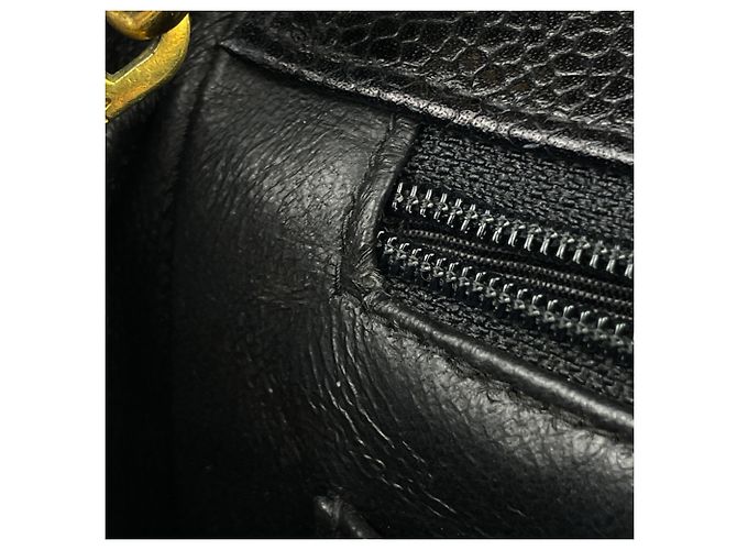 Borsa a tracolla Chanel Matelassé in nero - vista 9