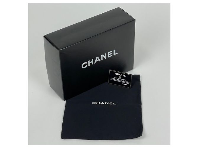 Bolsa de ombro Chanel Matelassé em couro preto - vista 12
