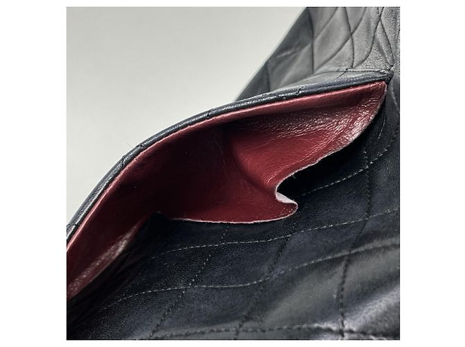 Borsa a tracolla Chanel Matelassé in pelle nera - vista 5