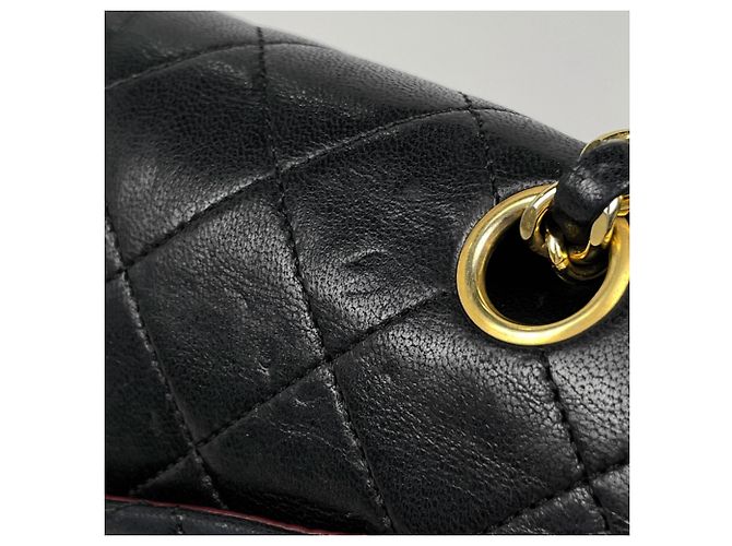 Borsa a tracolla Chanel Matelassé in pelle nera - vista 7