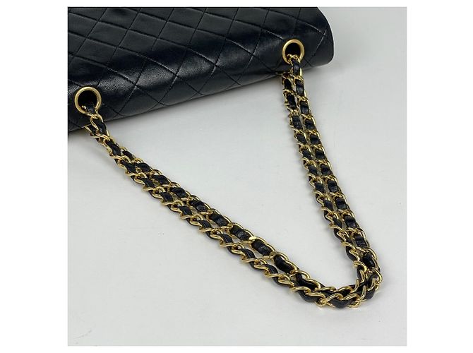 Borsa a tracolla Chanel Matelassé in pelle nera - vista 8