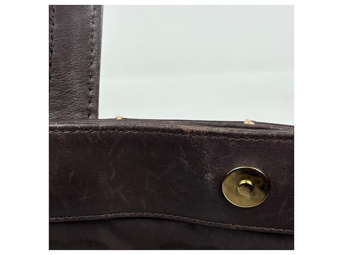Sac à main en cuir Chanel Wild Stitch - vue 8