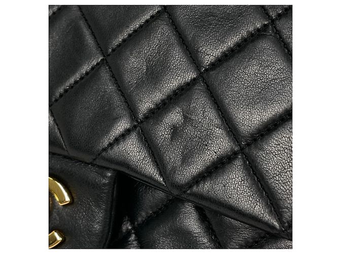 Borsa a tracolla Chanel Matelassé in pelle nera - vista 5