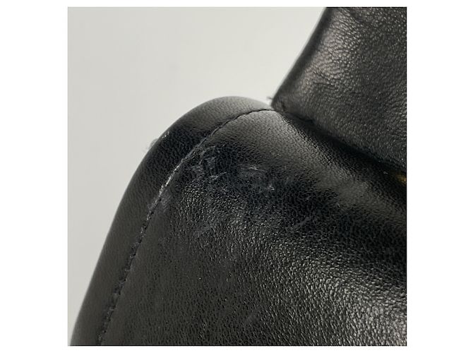 Borsa a tracolla Chanel Matelassé in pelle nera - vista 8