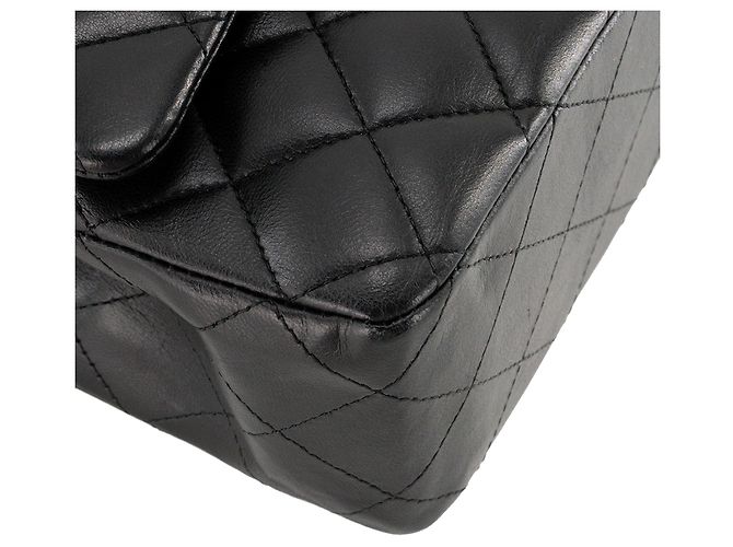 CHANEL - Bolsa de ombro Classic/Timeless 11.12 Chanel em couro liso preto - vista 6