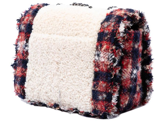 Borsa a tracolla Single Flap Chanel CC in tweed e shearling bianca - vista 2