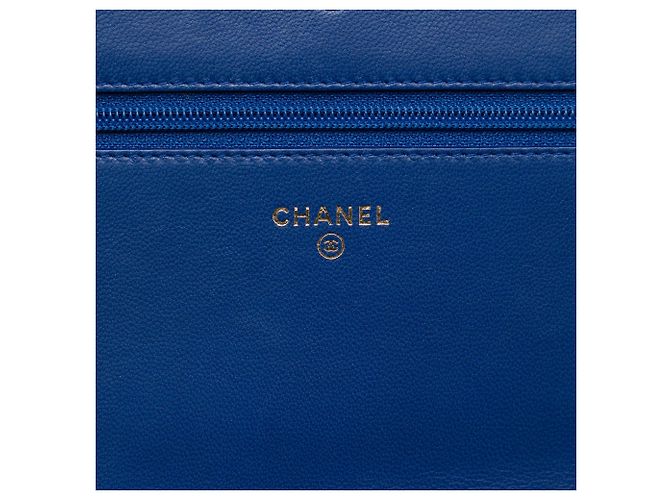 Bolso bandolera Blue Chanel CC Lambskin Studded Wallet On Chain - vista 5
