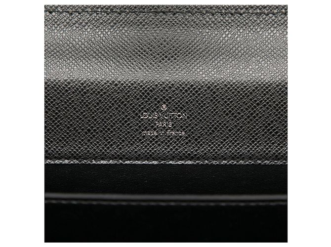 Borsa da Lavoro Louis Vuitton Taiga Pilot Briefcase Nera - vista 5