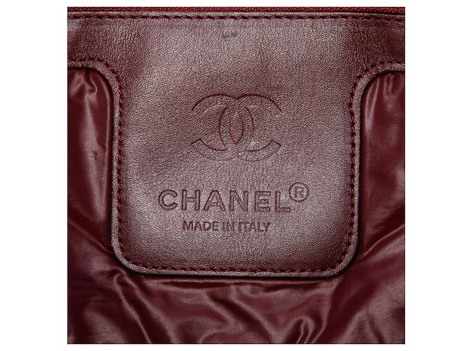 Black Chanel Medium Quilted Nylon Reversible Coco Cocoon Tote - Ansicht 5