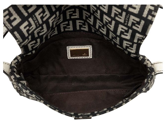 Borsa a tracolla Fendi Zucchino Canvas nera - vista 4