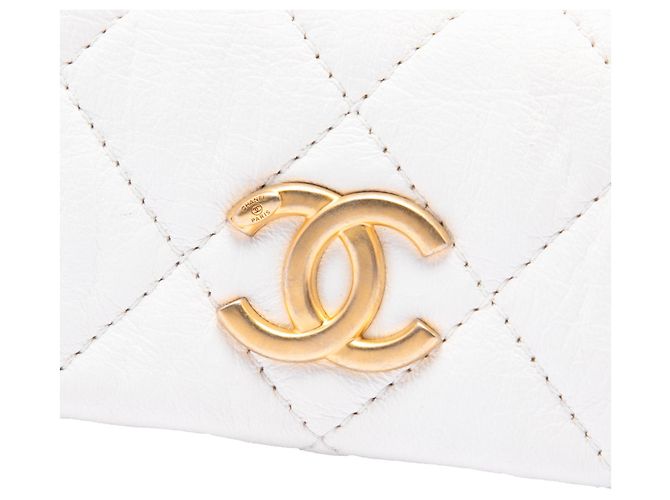Bolsa Hobo Chanel CC em pele de cordeiro acolchoada branca - vista 5