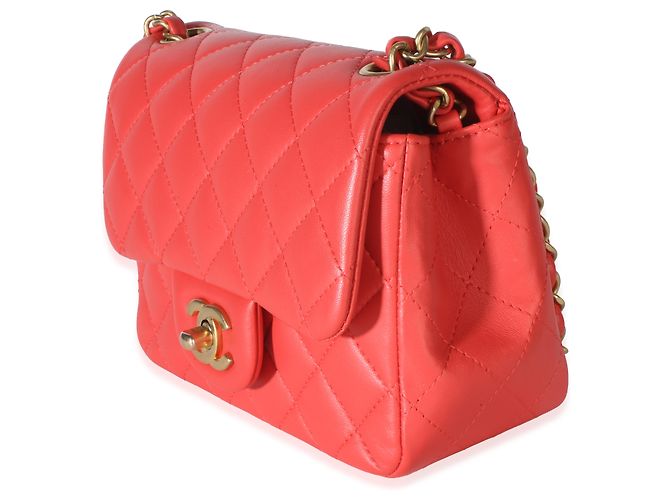 Bolsa Mini Square Flap Chanel em pele de cordeiro acolchoada rosa escuro - vista 3