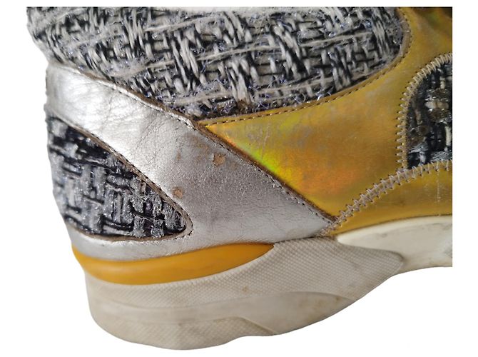 Chanel Sneakers Supermarket in Tweed e Pelle Gialla - vista 10