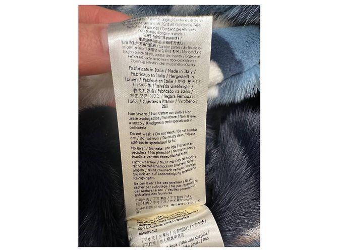 Fendi
Cappotto con intarsia floreale multicolore Sz.42
Usato - vista 10
