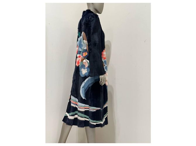 Fendi
Cappotto con intarsia floreale multicolore Sz.42
Usato - vista 3