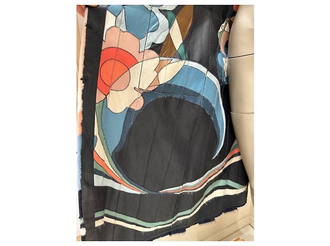 Fendi
Cappotto con intarsia floreale multicolore Sz.42
Usato - vista 8