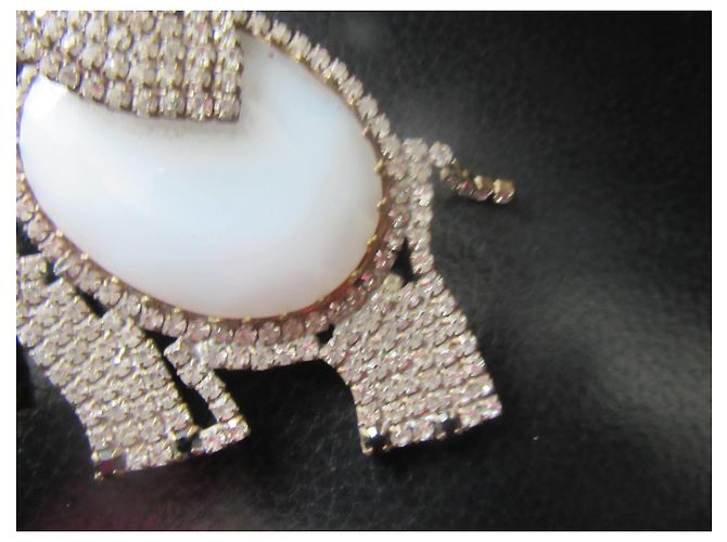 Autre Marque Spilla elefante vintage con strass e cabochon bianco - vista 7