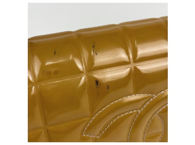 Borsa a tracolla Chanel in pelle verniciata marrone - vista 6