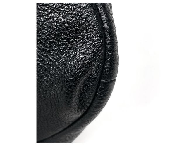 Bolsa Boston Gucci em couro preto - vista 3