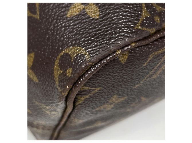 Louis Vuitton Neverfull GM Tote Bag - view 3