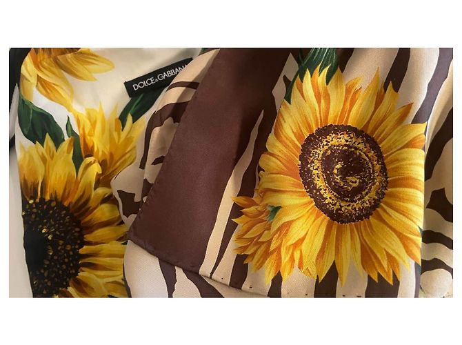 Dolce & Gabbana Stola in Seta Girasoli e Stampa Zebra - vista 19