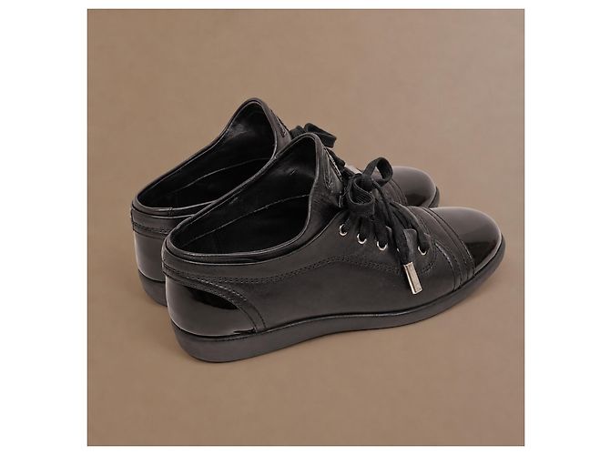 Chanel Sneakers in pelle nera e vernice - vista 12