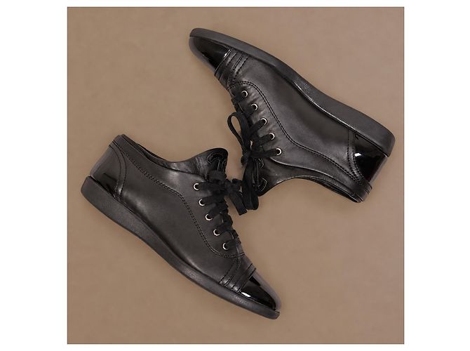 Chanel Sneakers in pelle nera e vernice - vista 20