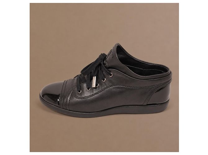Chanel Sneakers in pelle nera e vernice - vista 8