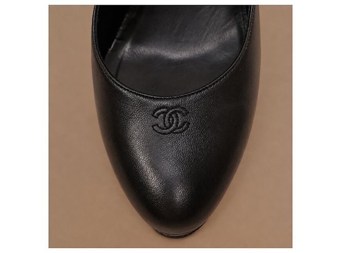 Chanel Escarpins Plateforme Cuir Noir - vue 12