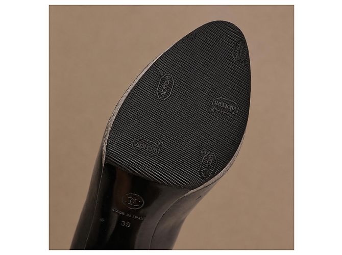 Chanel Escarpins Plateforme Cuir Noir - vue 16