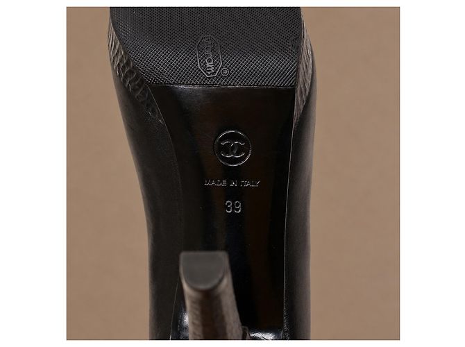 Chanel Escarpins Plateforme Cuir Noir - vue 17