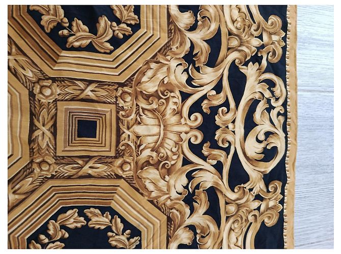 Foulard in seta Gianfranco Ferré - vista 7
