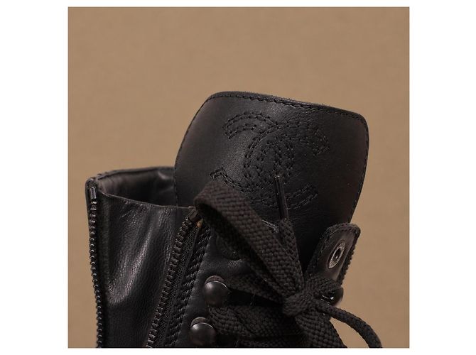 Chanel Stivaletti combat pelle matelassé nera - vista 12