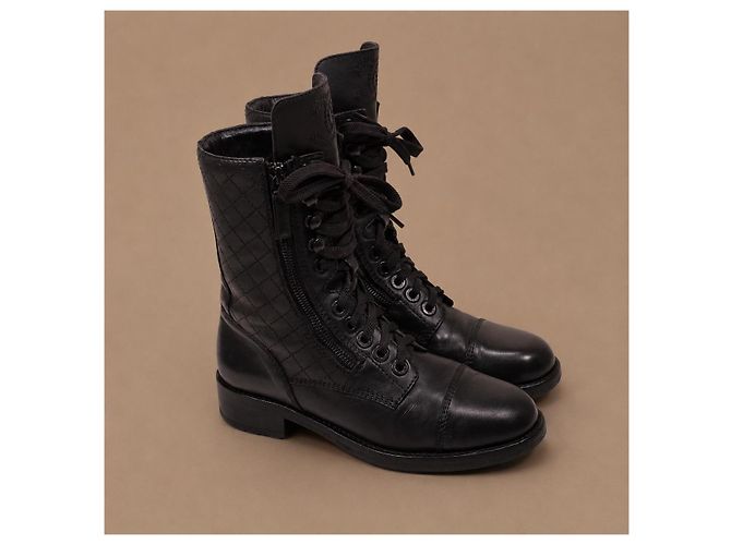 Chanel Stivaletti combat pelle matelassé nera - vista 3