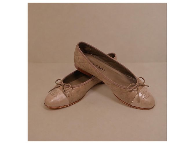 Chanel Classic Ballerinas aus gestepptem Leder Etoupe - Ansicht 2