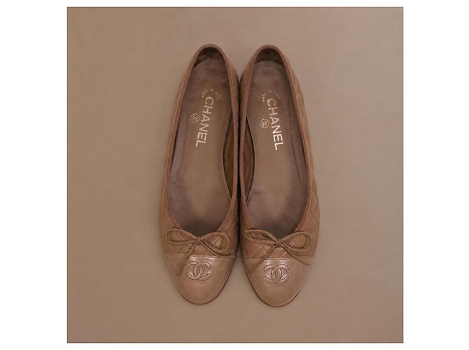 Chanel Classic Ballerinas aus gestepptem Leder Etoupe - Ansicht 9