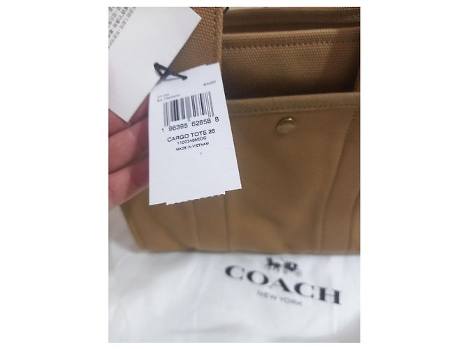 Borsa Coach Cargo Tote 26 in tela color cammello - vista 3