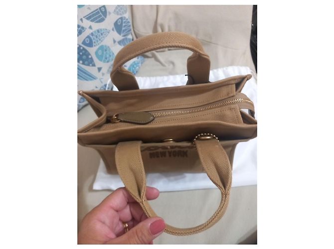 Borsa Coach Cargo Tote 26 in tela color cammello - vista 4