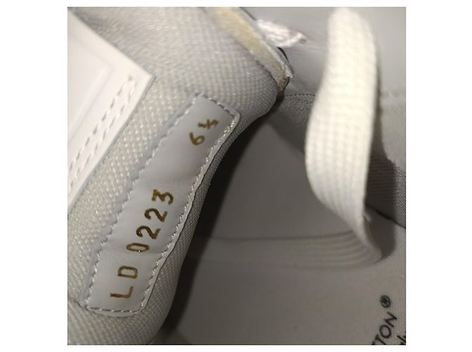 Louis Vuitton LV Trainer Sneaker Uniform in Pelle Bianca - vista 8