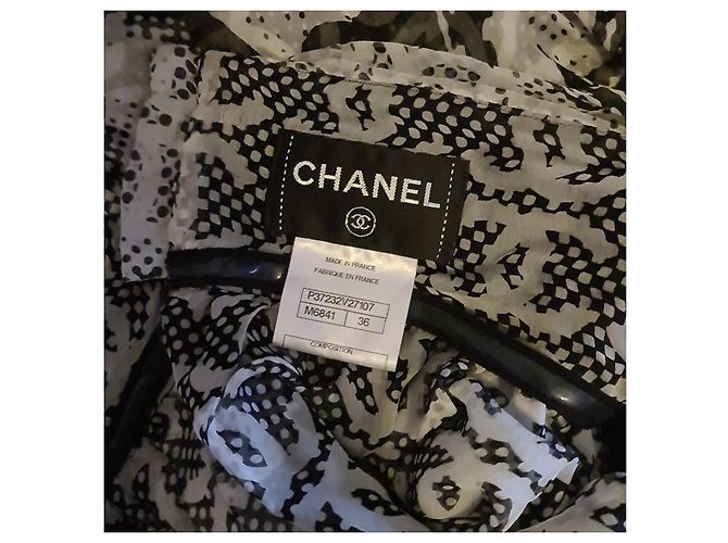 Vestido Chanel Lion gola halter em seda com lenço - vista 10