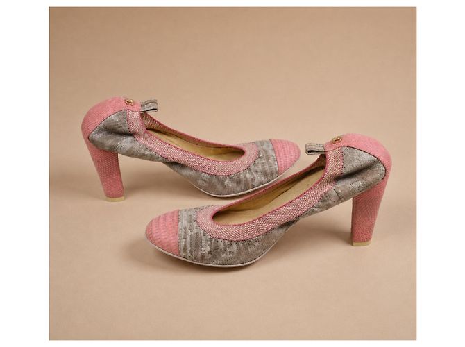 Chanel Décolleté in pelle di lucertola rosa - vista 2
