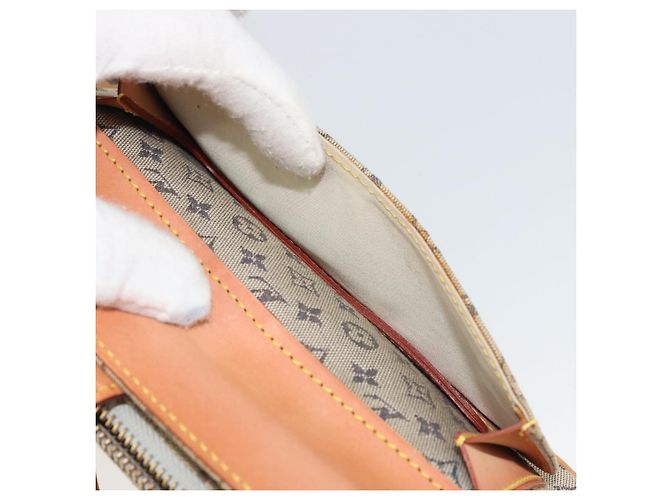 LOUIS VUITTON Monogram Mini Juliet MM Shoulder Bag Blue M92004 LV - vista 22