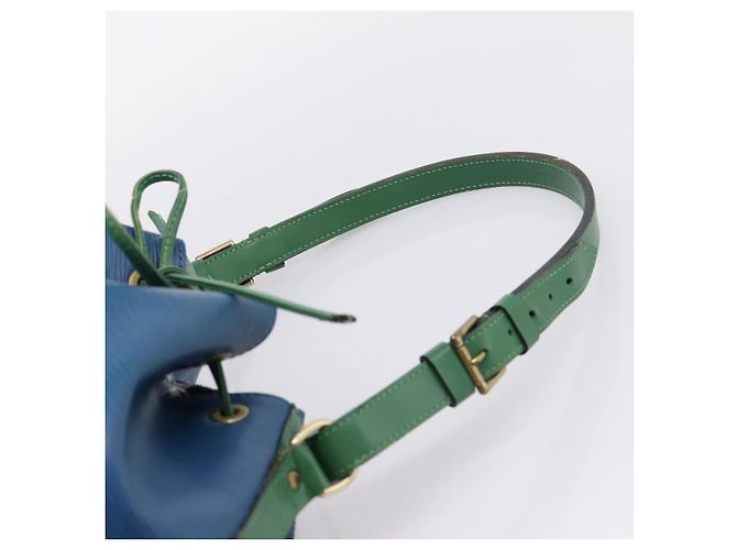 LOUIS VUITTON Epi Noe Shoulder Bag Bicolor Green Blue M44044 LV - vista 8