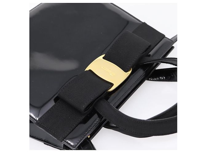 Salvatore Ferragamo Vala Hand Bag Patent leather 2way Black Gold - vista 6