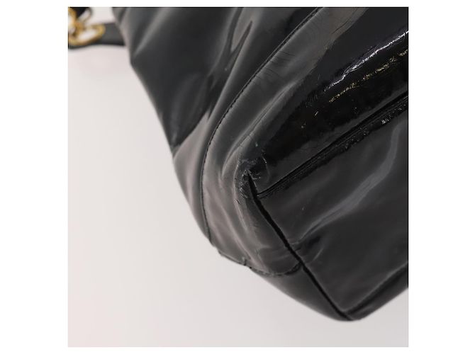 CHANEL Chain Shoulder Bag Patent leather Black Gold CC - vista 16