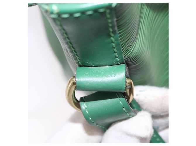 LOUIS VUITTON Epi Petit Noe Shoulder Bag Green M44104 LV - Ansicht 11