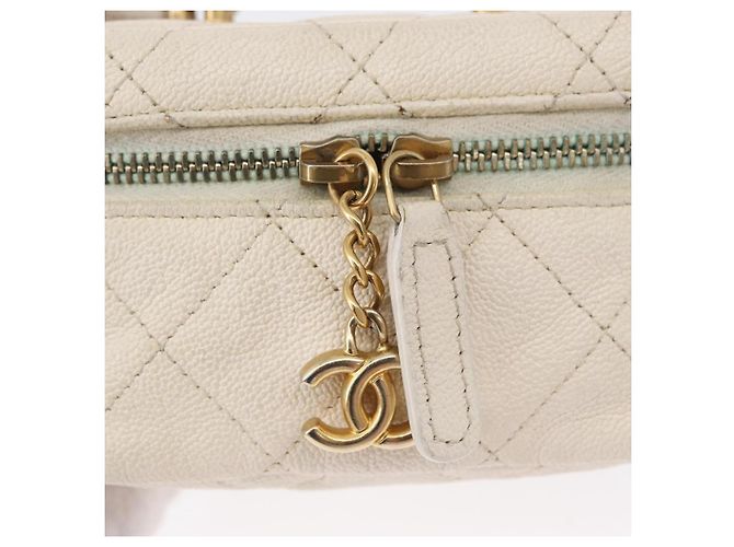 CHANEL Matelasse Vanity Chain Bag Caviar Leder Weißgold CC - Ansicht 18